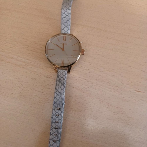 Oozoo women's watch large used, pink gold dial with grey strap