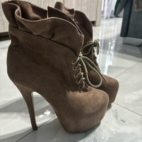 Booties size 39 new brown