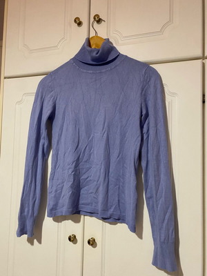 Stradivarius light blue turtleneck blouse like new