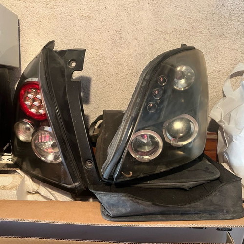 Suzuki Swift left headlights used, fully functional