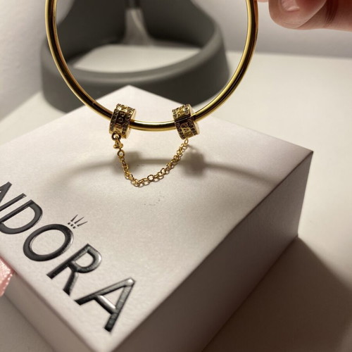Pandora safety chain with logo 14K gold plated and zirconia like new