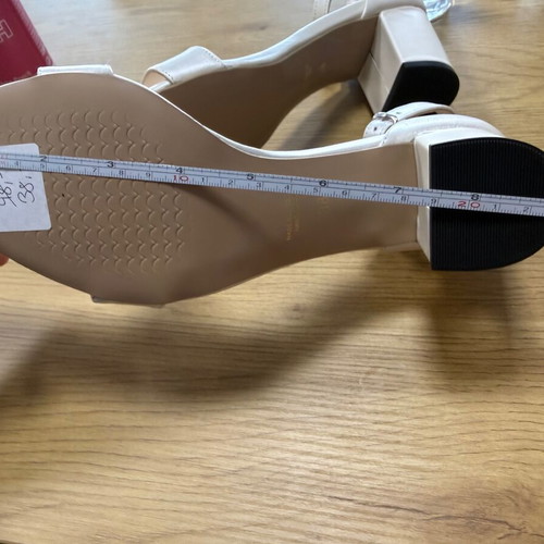 Beige women's sandals with thick heel size 38 like new