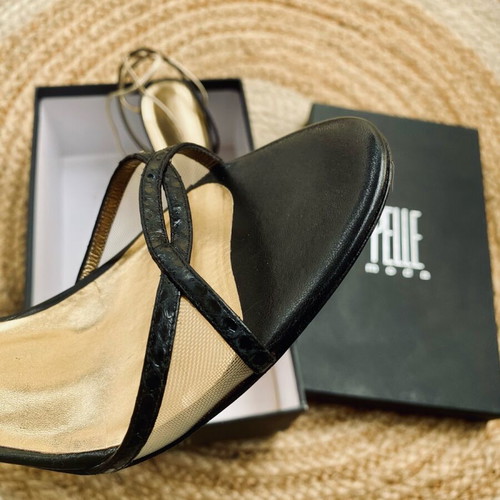 Pelle Moda Di Beatrice lace-up high-heels like new, black and gold