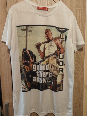 T Shirt Grand Theft Auto μεταχειρισμένο, μέγεθος medium, άσπρο πολύχρωμο