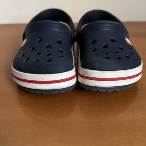 Crocs kids shoes size 6 (22-23), like new
