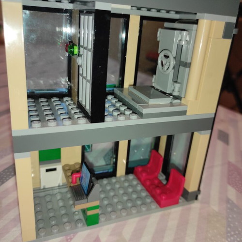 Lego City 60140 used, with instructions without box