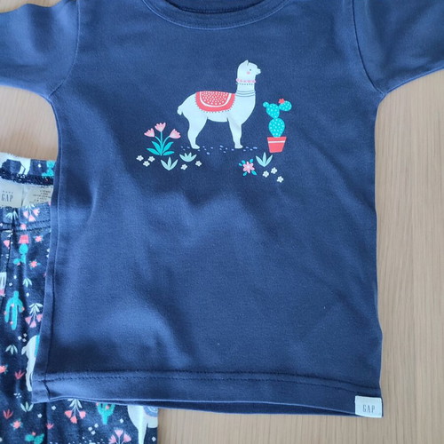 GAP pajamas 100% cotton for 4-year-old toddler like new, blue with llama pattern