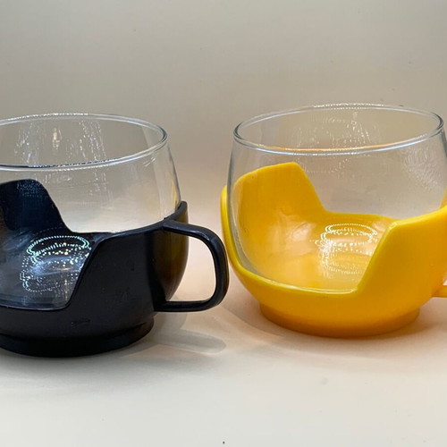Glass cups with plastic holders vintage '70s set of 4 like new