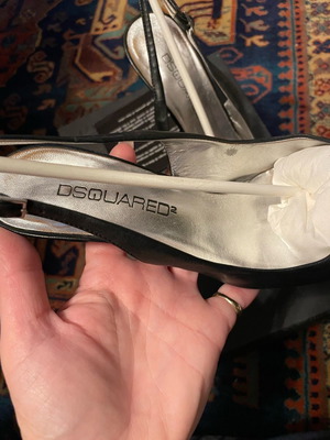Γόβες Dsquared2 δερμάτινες μεταχειρισμένες, τακούνι 12 cm, μέγεθος 37