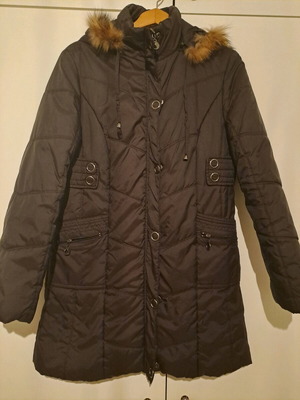 Long brown jacket like new with detachable hood size M
