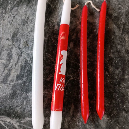 Set of 4 new candles, 2 red, 1 white, 1 white-red with bunny