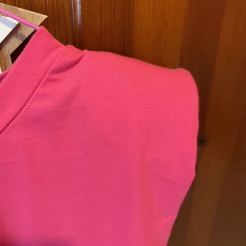 T-shirt with shoulder pads new, fuchsia