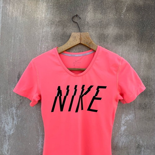 Nike T-shirt like new, orange, size S
