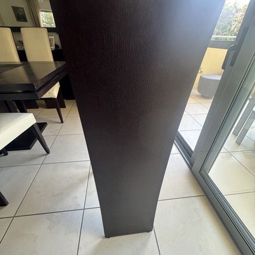 Dining table modern wenge color with glass detail and extension mechanism like new