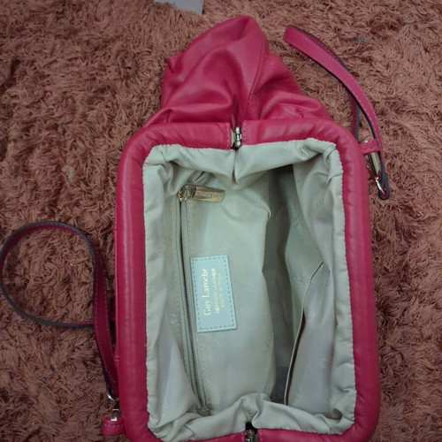 Guy Laroche leather clutch bag like new, pink crossbody