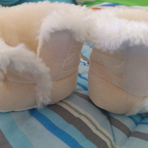 Mayoral Baby Shoes Fur Newborn like new