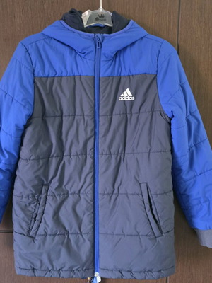 Παιδικό καπιτονέ μπουφάν Adidas σαν καινούργιο, μπλε, για 12 ετών