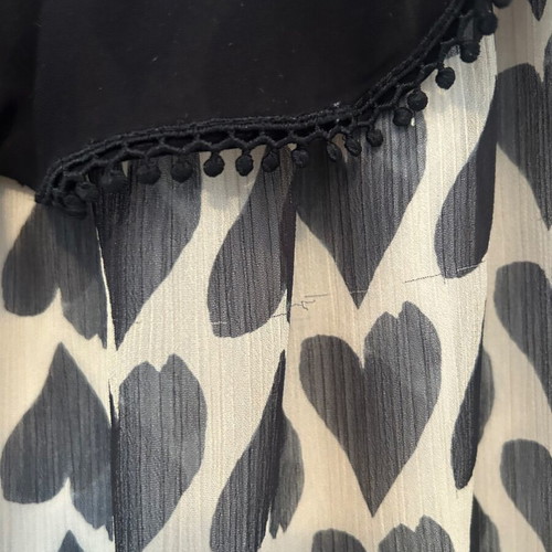 Yell Oh! dress black with beige hearts like new, 3-4 years up to 104 cm