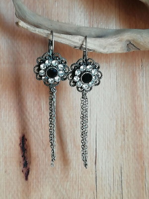 Boho vintage clip earrings bronze flower with clear and black zircon new
