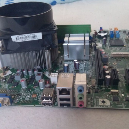 Foxconn 2A8C motherboard with Intel Pentium E5800 dual core 3.2 GHz and 2x2MB DDR3 RAM used