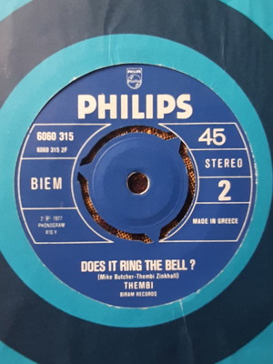 Thembi Love Me Forever / Does It Ring The Bell; σπάνιο 7" single μεταχειρισμένο