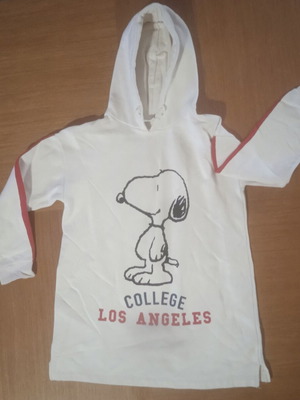 Zara Snoopy hoodie 10-11 years like new, beige with small stain