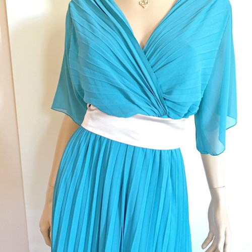 Vintage dress one size with elastic waist and wrap bust