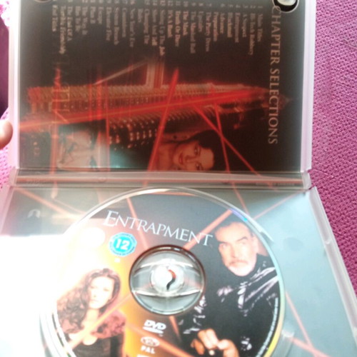 Entrapment DVD special edition like new, adventure romance