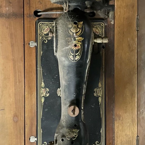 Gritzner sewing machine model 1892 used without metal base