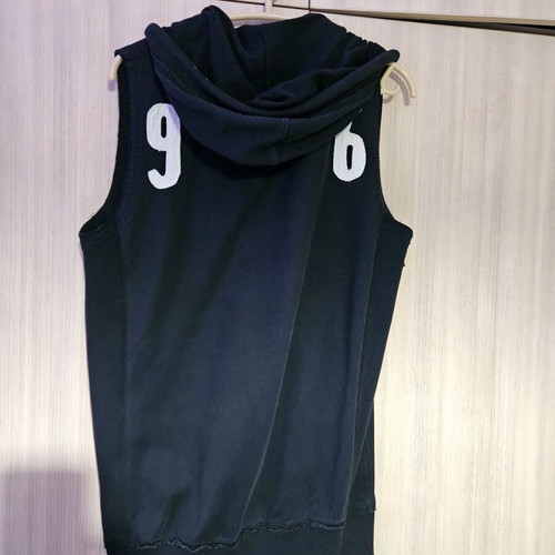 BodyTalk sleeveless sports jacket medium used