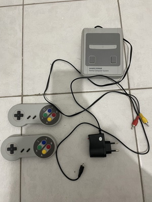 Vintage console with 3000 games like new