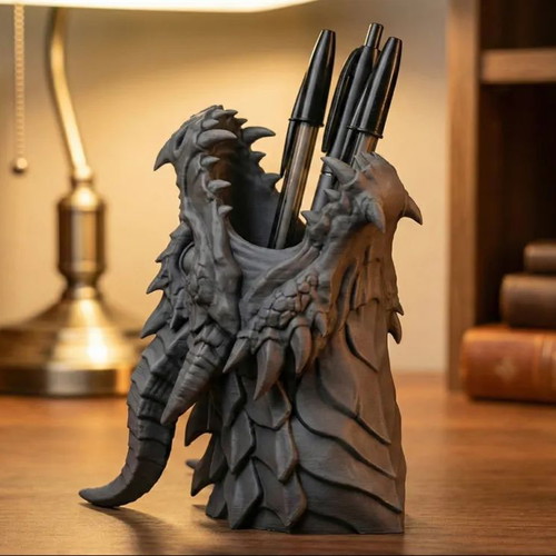 Dragon Head Pen Holder like new, aggressive desk organizer