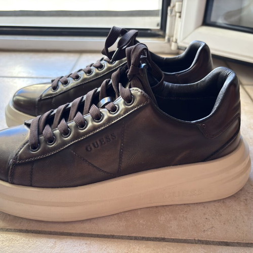 Guess men's sneakers size 40, like new, brown
