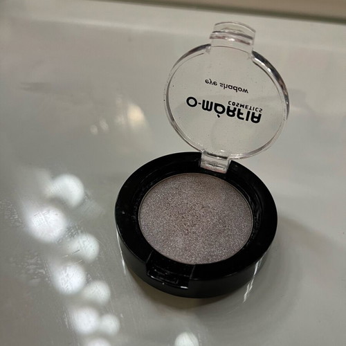 Omorfia single eyeshadow like new
