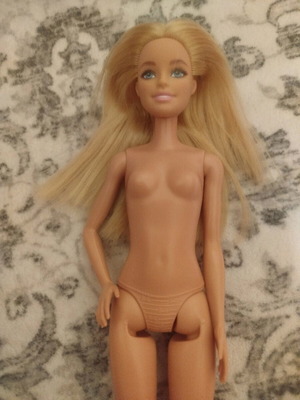 Barbie doll like new