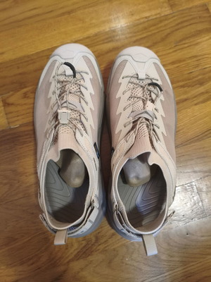 Hoka Hopara 2 sandals new, size 44, beige