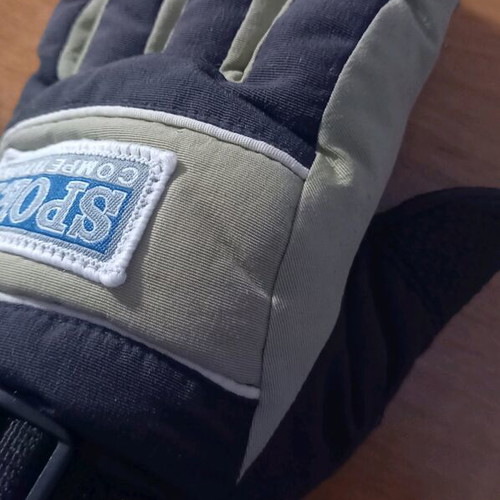 Ski gloves like new, size xs-s