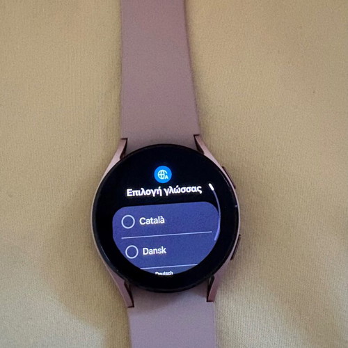 Samsung Galaxy Watch 4 Pink Gold 40mm like new with charger and box