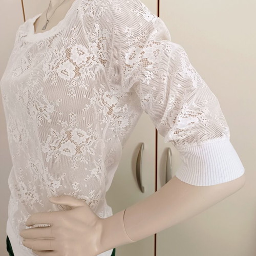 Bershka White Lace Blouse with Roses and 3/4 Sleeves like new, size S