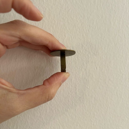 Ring used with printed woman in swimsuit design