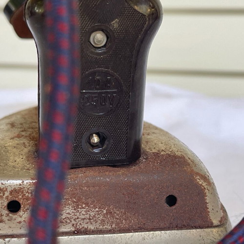 Old iron used with cable for decoration