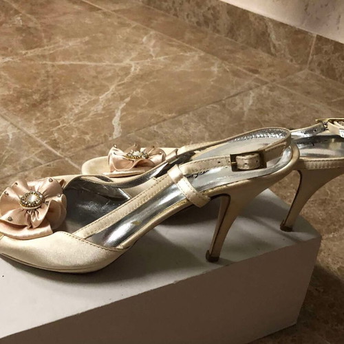 Heels *Chaniotakis*. In excellent condition.