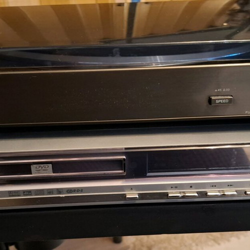Universum DVD-DR 1030 home cinema 5.1 amplifier and Sony PS-A790 turntable used