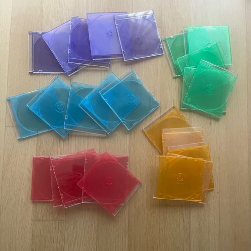 Retro style CD/DVD cases like new, pack of 25