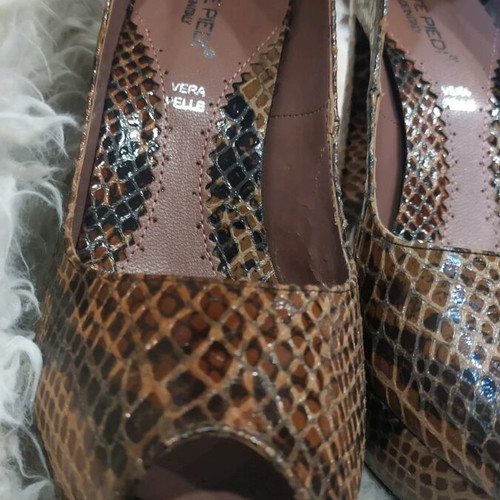 Arte Piedi snakeskin leather pumps like new, size 38