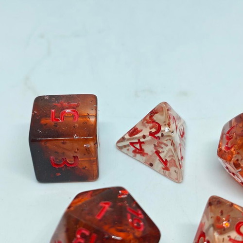 RPG Blood Amber dice set like new with unique effect, 7 pieces