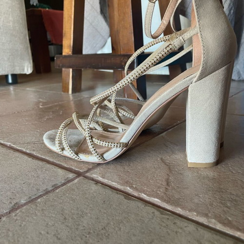 Migato beige high heel shoes with gold details like new, size 40