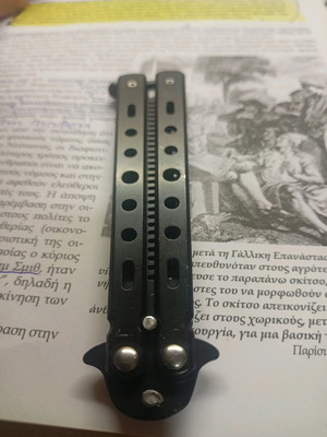 Butterfly comb like new