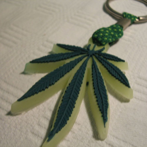 Cannabis keychain small new, plastic