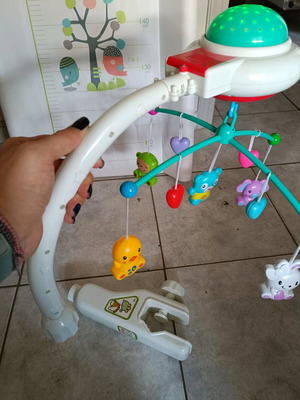 Κρεμαστό κούνιας mobile μεταχειρισμένο με πλήρη λειτουργία